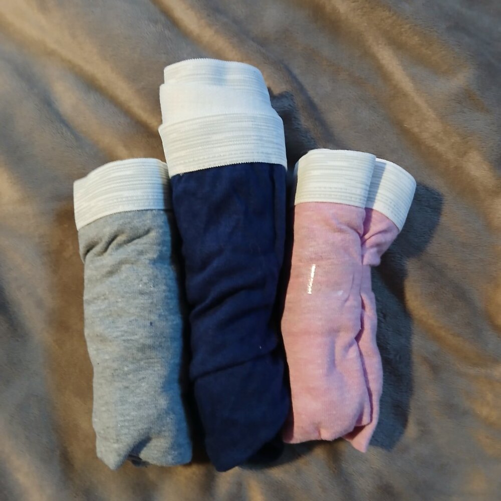 New Women's Hanes Hipster Briefs 3 Pairs Soft Cotton SZ XL - Picture 5 of 8